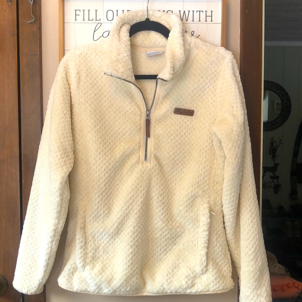 Like new Columbia cream three quarter zip up with pockets